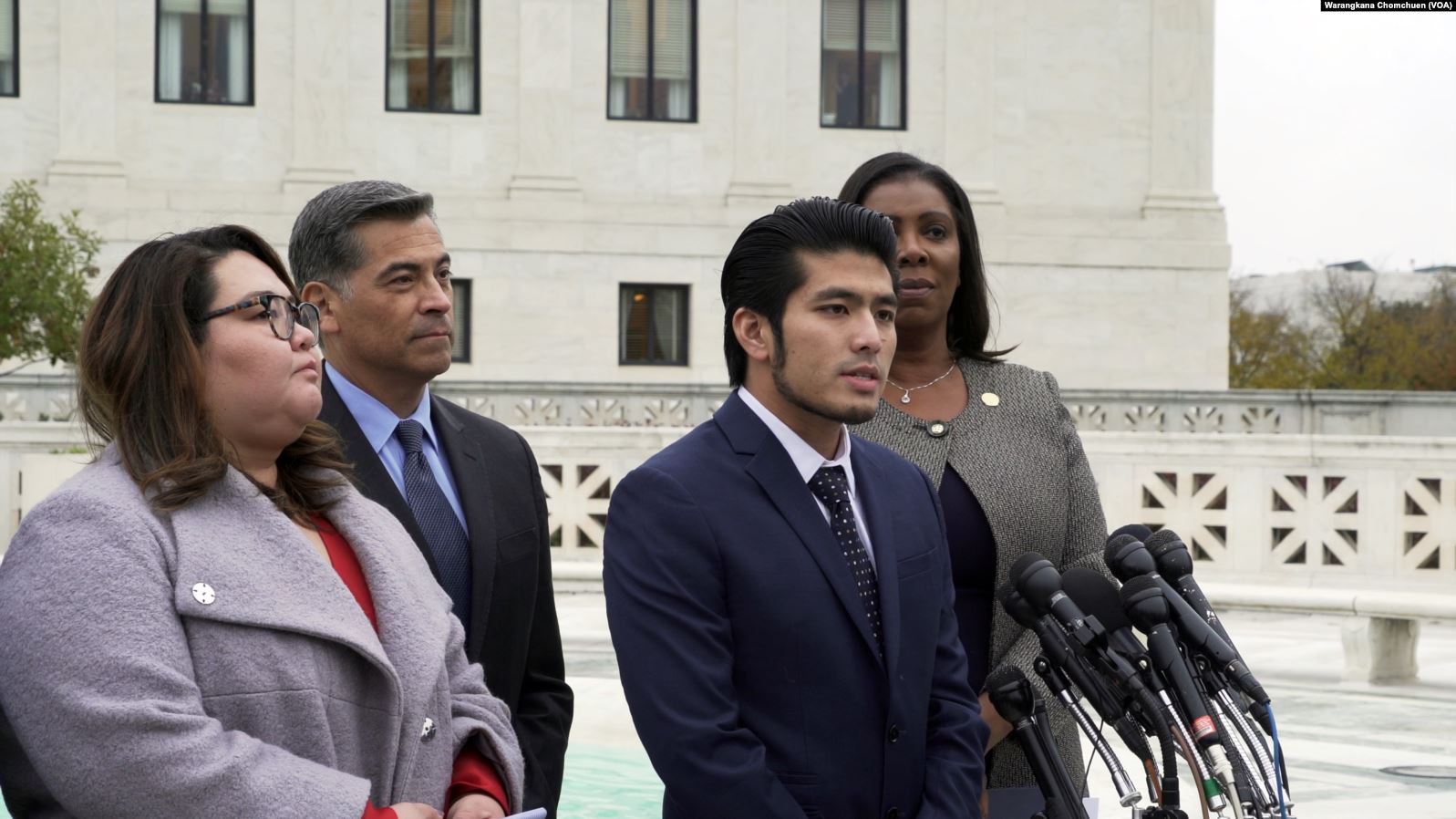 (คลิป) ศาลฏีกาสหรัฐฯ ห้ามทรัมป์ยกเลิก DACA