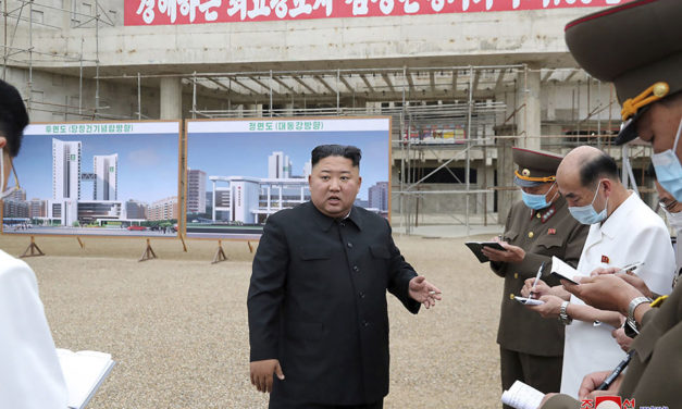 ผู้นำเกาหลีเหนือ คิมจองอึ่น ตำหนิเจ้าหน้าที่ในการก่อสร้างโรงพยาบาลในเปียงยางที่ “ประมาท” และสั่งให้ผู้รับผิดชอบถูกไล่ออก