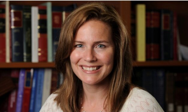 ทรัมป์เตรียมเสนอชื่อ เอมี บาร์เรตต์ ขึ้นเป็นผู้พิพากษาศาลสูงสุดคนใหม่