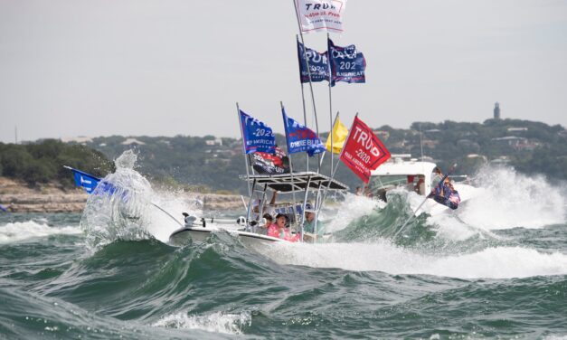 เรืออย่างน้อย 4 ลำจมระหว่างงาน “Trump Boat Parade” ในเท็กซัสเจ้าหน้าที่กล่าว ไม่มีรายงานการบาดเจ็บทันทีในงานซึ่งเกิดขึ้นที่ทะเลสาบเทรวิส รัฐเท็กซัส