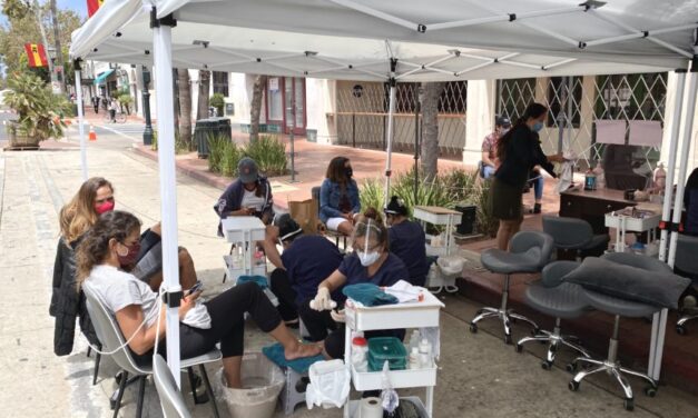 ความไม่แน่นอนของผู้ว่าการรัฐ CA ให้ร้านทำผมทำเล็บ เปิดวันนี้ปิดวันพรุ่งนี้ทำลายเศรษฐกิจ