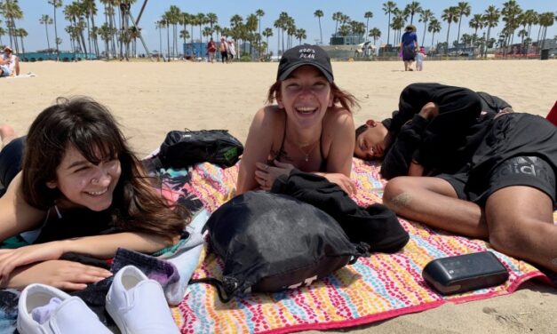 เจ้าหน้าที่สาธารณสุขของแอลเอเคาน์ตี้รายงานผู้เสียชีวิต 5 รายผู้ติดเชื้อโคโรนา 798 รายพร้อมเตือนว่าอาจเกิดไฟกระชากหลังวันแรงงาน