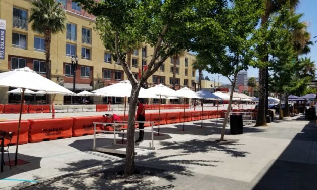 การห้ามรับประทานอาหารกลางแจ้งของ L.A. มาจากเคาน์ตี Garcetti นายกเทศมนตรียังคงเผชิญกับความเดือดร้อนจากคำสั่งนี้