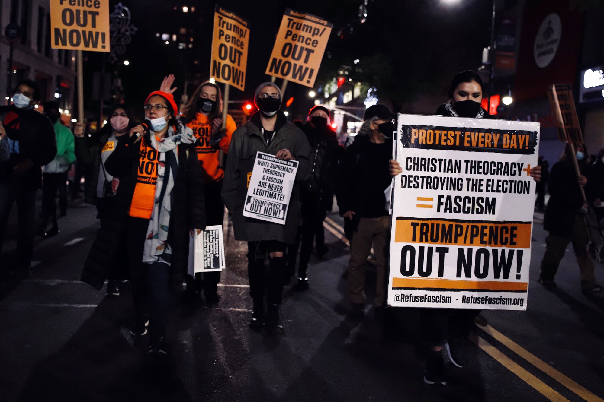 ความวุ่นวาย + ชุมนุมเรียกร้องผลเลือกตั้งที่เมืองต่าง ๆ ในสหรัฐ