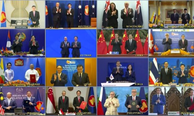 เอเชียจัดตั้งกลุ่มการค้าที่ใหญ่ที่สุดในโลกซึ่งเป็นกลุ่มที่ได้รับการสนับสนุนจากจีนโดยไม่รวมสหรัฐฯ