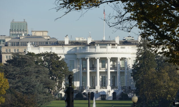 ประธานาธิบดีทรัมป์ยังคงปฏิเสธที่จะยอมรับ โจ ไบเดน