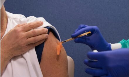 พยาบาลดับฉับพลันหลังรับวัคซีนโควิดฯ “ไฟเซอร์” 2 วัน