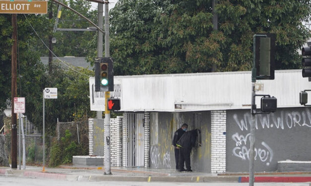 โบสถ์ El Monte ได้รับความเสียหายจากระเบิดแบบทำเอง (โฮมเมด) เอฟบีไอสืบสวน