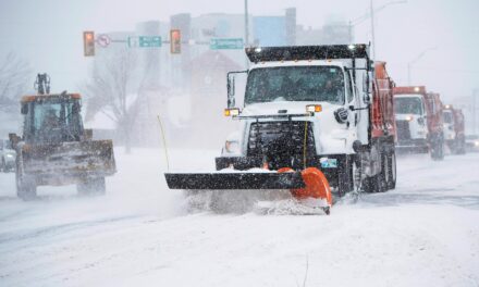 พายุหิมะถล่มหลายรัฐของสหรัฐจากเท็กซัสถึงนิวยอร์กพายุลูกที่สามจะมาวันนี้