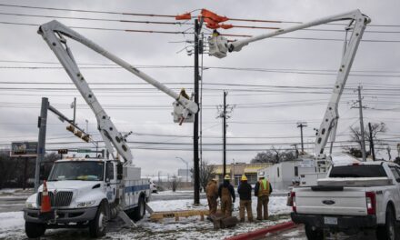 มีไฟฟ้าใช้ในช่วงพายุหิมะของเท็กซัส แต่ตอนนี้เขาติดเงินค่าไฟ $16,752