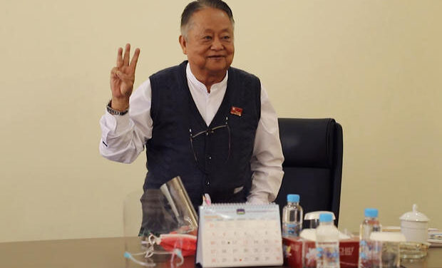 จากฮอลลีวู๊ด-สู่ไทย-สู่เมียนมาร์ ชูสามนิ้วต่อต้านเผด็จการทหาร