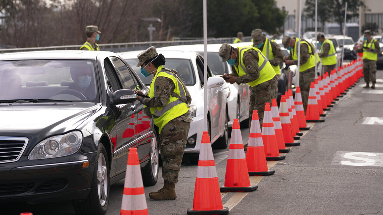 แอลเอเคาน์ตี้อยู่ในช่วงการเปิดให้บริการระดับสีส้มอีกครั้ง แต่เจ้าหน้าที่สาธารณสุขบอกว่ายังเร็วเกินไปที่จะประกาศชัยชนะเหนือ COVID