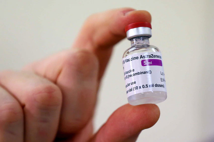 ประเทศไทยชะลอการเปิดตัววัคซีน AstraZeneca หลังเกิดลิ่มเลือด