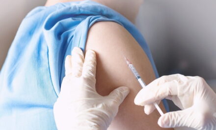 รัฐบาลไทยกำลังเจรจาเพื่อซื้อโควิดวัคซีนจากบริษัทไฟเซอร์ของสหรัฐ