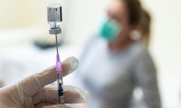 หญิงอิตาเลียนฉีด ไฟเซอร์ โควิดวัคซีน 6 โดสโดยไม่ได้ตั้งใจ