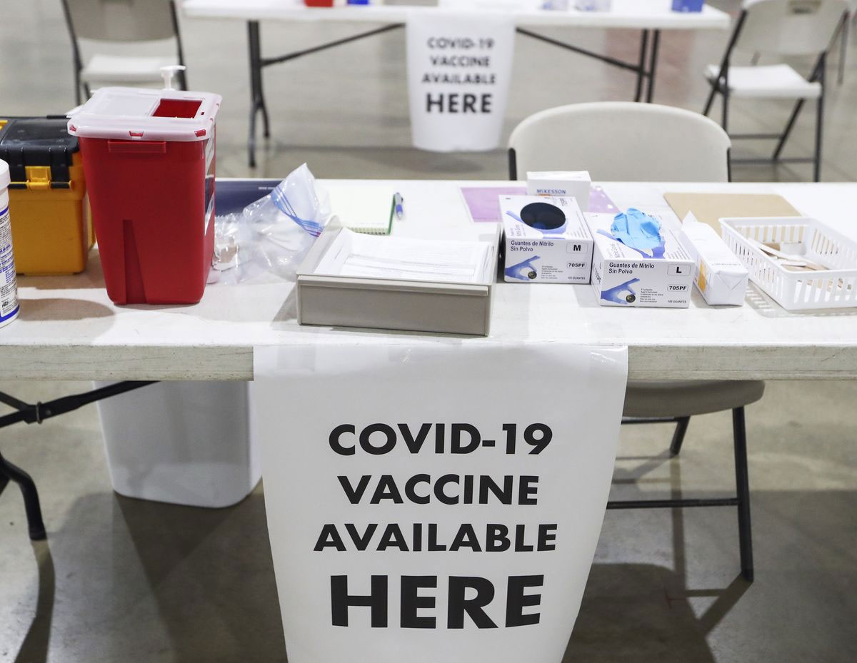 Alaska ฉีดโควิดวัคซีนให้กับผู้เดินทางนักท่องเที่ยวทุกคนฟรี ที่สี่สนามบินใหญ่ เริ่ม 1 มิถุนายน