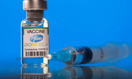 ไทยได้ลงนามในใบสั่งซื้อวัคซีนป้องกันโควิด-19 จำนวน 20 ล้านโดสที่พัฒนาโดยไฟเซอร์และไบโอเอ็นเทค