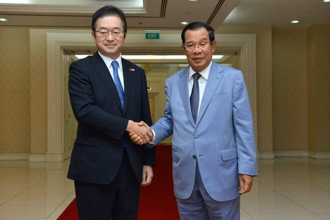 แอสตร้าเซนเนก้า 1 ล้านโดสจากญี่ปุ่นถึงพนมเปญศุกร์นี้ ‘ฮุนเซน’ เตรียมรับถึงสนามบิน