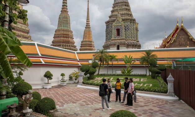 รัฐบาลไทยเลื่อนแผนเปิดเมืองรับนักท่องเที่ยวอีกครั้งจนถึงเดือนพฤศจิกายน