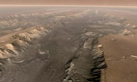 พบแหล่งน้ำขนาดใหญ่บนดาวอังคาร ใต้พื้นผิวเหนือหุบผาสูงชันที่สุดของระบบสุริยะ