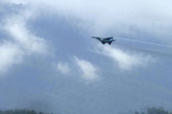 ไทยส่งเครื่องบินขับไล่ F-16 2 ลำ เหตุเครื่องบินเมียนมาร์รุกน่านฟ้า