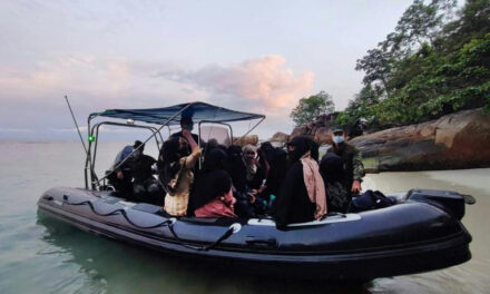พบชาวโรฮิงญาเกือบ 60 คน ถูกทิ้งบนเกาะไทย