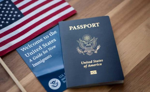 แบบทดสอบถามตอบ 100 ข้อ US Citizenship Naturization