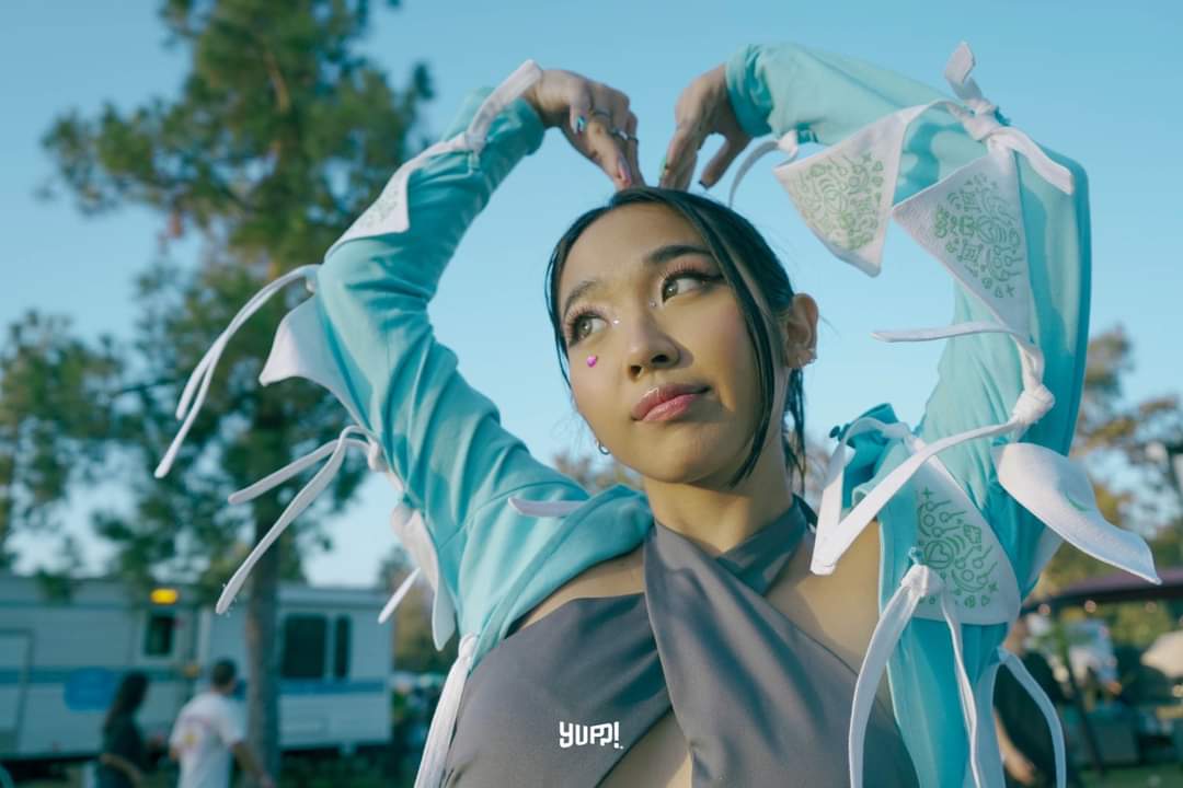 ‘มิลลิ’’ ปังไม่หยุด โดดยาง บุกคอนเสิร์ตที่ LA 