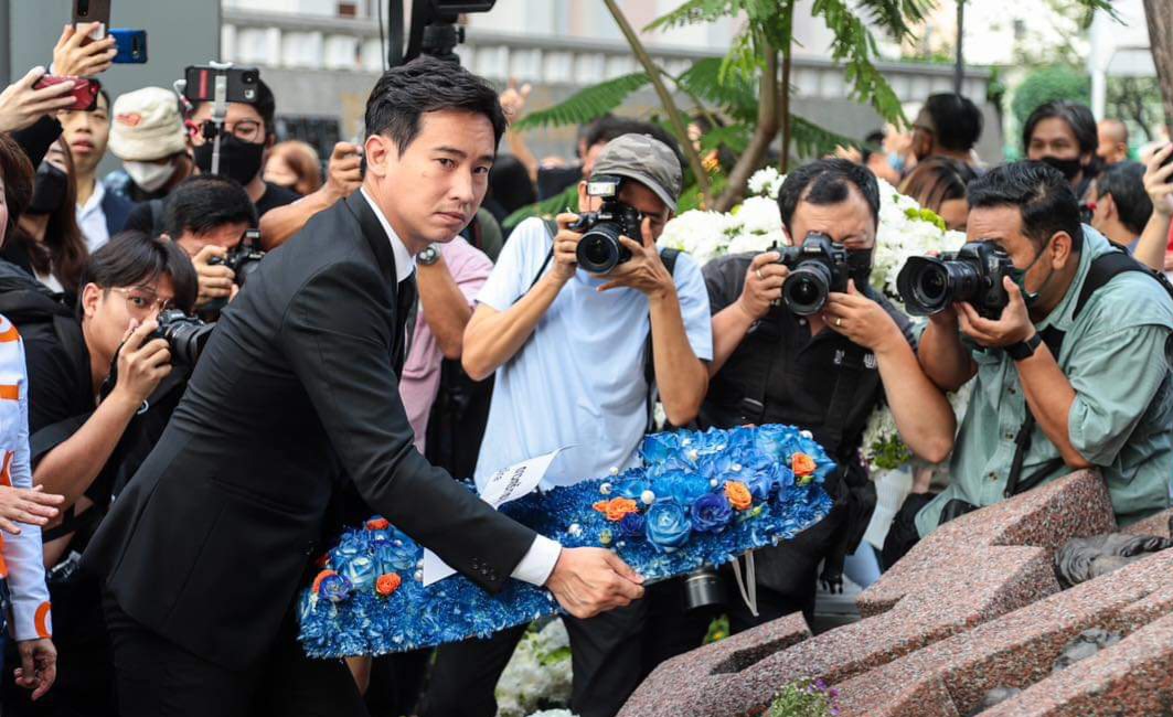 คนการเมืองร่วมงาน 46 ปี 6 ตุลา คึกคัก ไร้เงาฝ่ายรัฐบาล