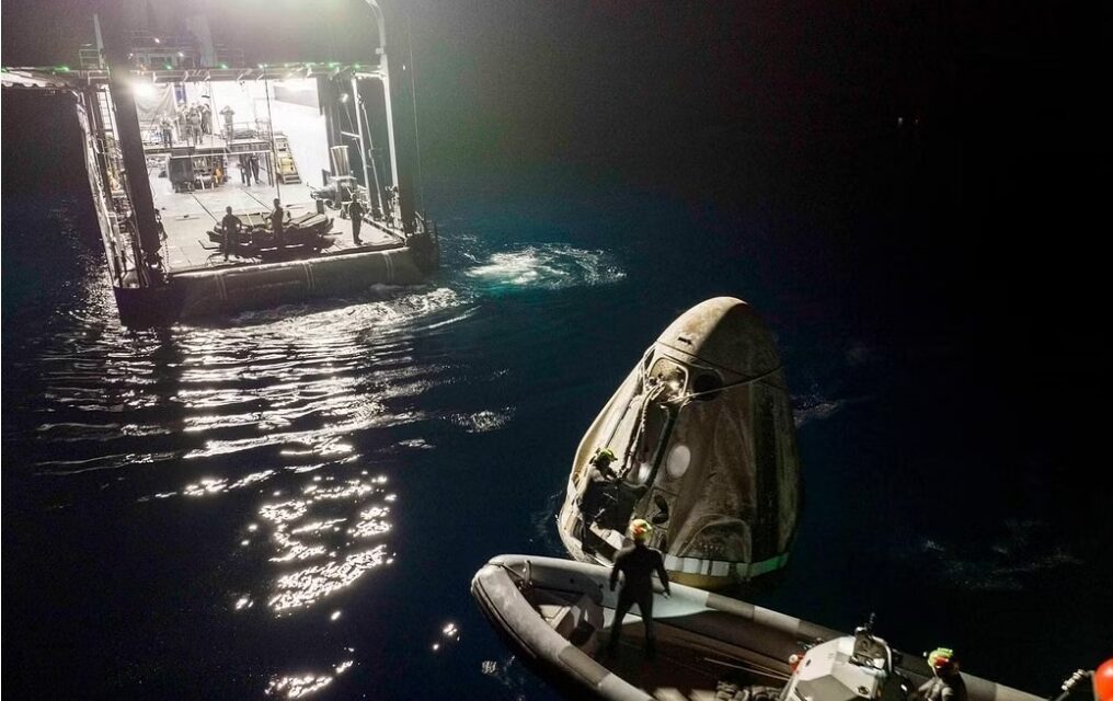 SpaceX พา 4 นักบินอวกาศ ถึงโลกอย่างปลอดภัย