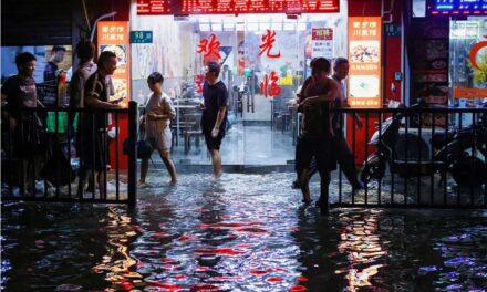 น้ำท่วมจีน ‘รุนแรงสุด’ ในรอบ 140 ปี คร่าแล้ว 20 ชีวิต