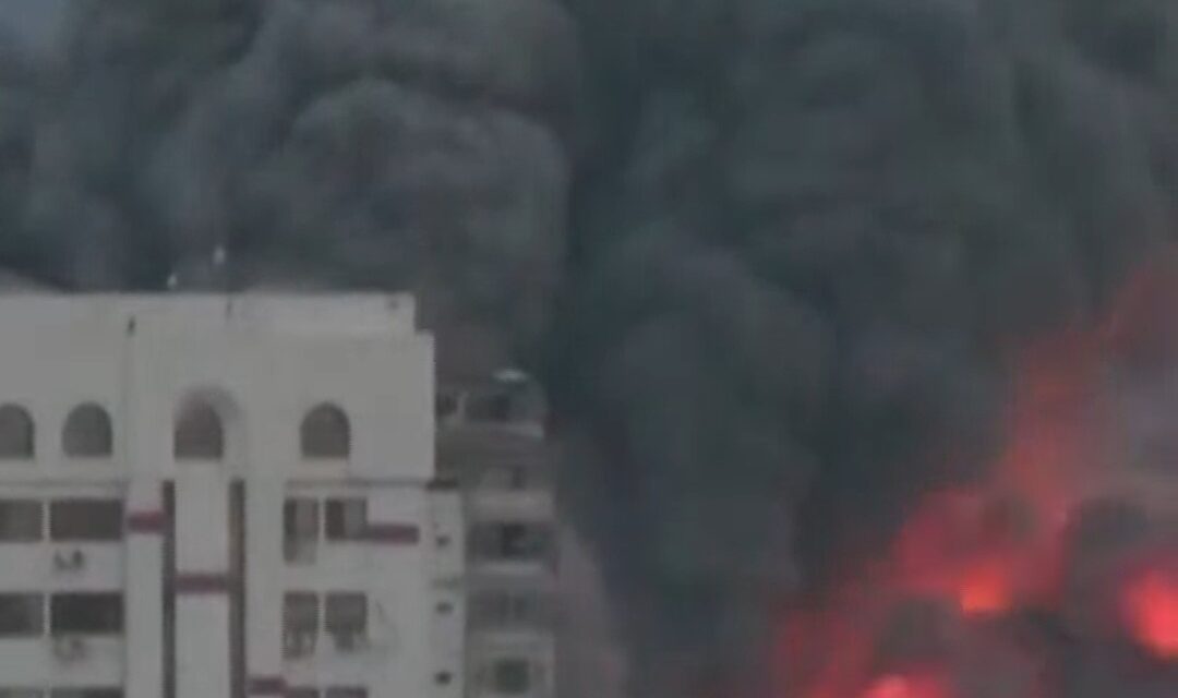 เมืองกาซาถูกเครื่องบินรบของอิสราเอลโจมตี