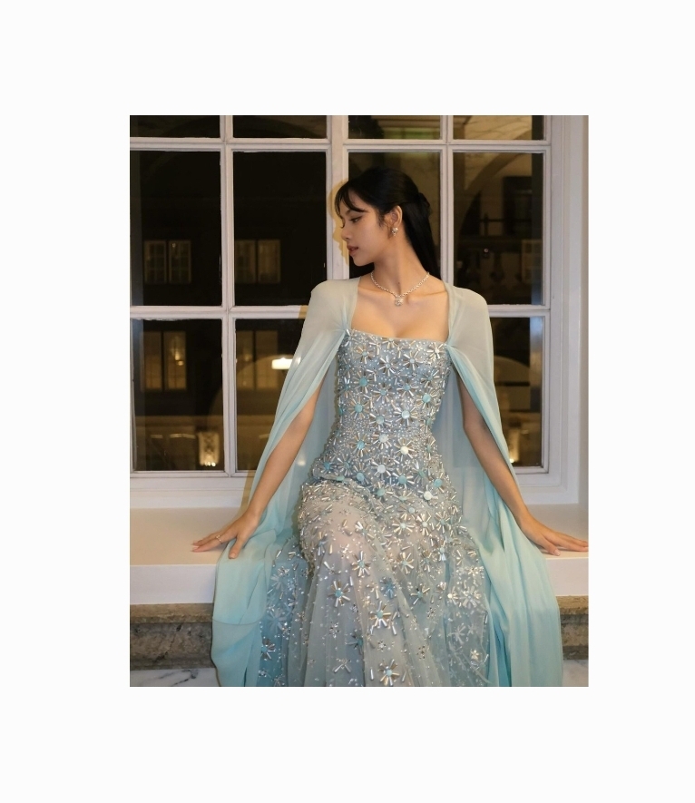 เปิด 2 ลุค ลิซ่า BLACKPINK สวมแบรนด์ดังเข้าวังบักกิงแฮม มูลค่าไม่ธรรมดา