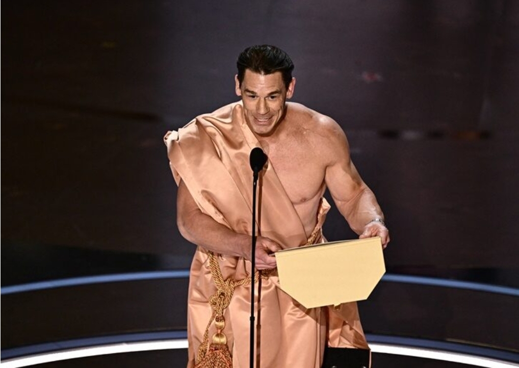 ‘จอห์น ซีน่า’ นักมวยปล้ำ-นักแสดงชื่อดัง ทำเซอร์ไพรส์ขึ้นประกาศรางวัลออสการ์